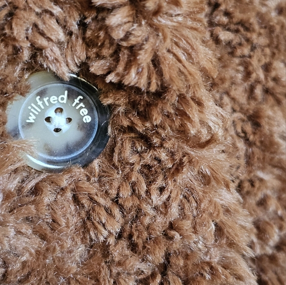 wilfred free teddy bear coat, size small. - Picture 4 of 12